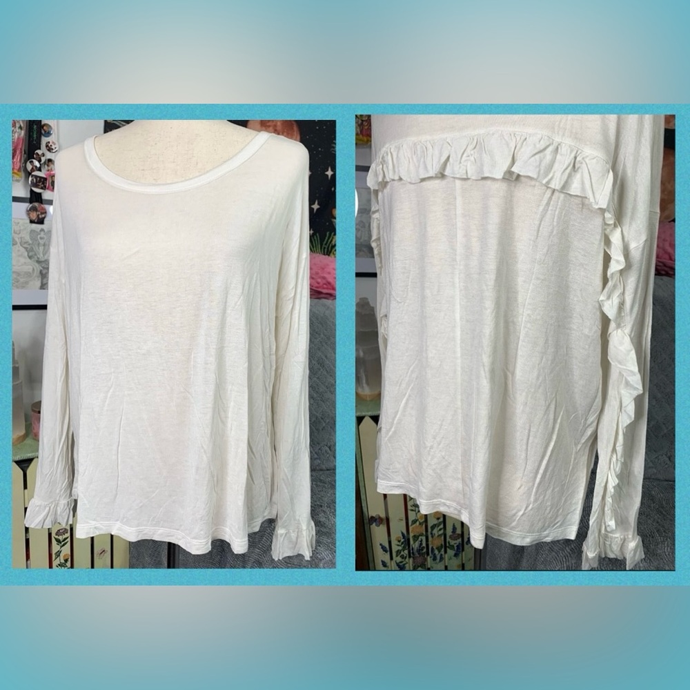 Vintage Havana Womens Long Sleeve Shirt - SMALL - Ruffle Runs Across Back